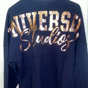 Universal Studios black and gold spirit jersey sz S